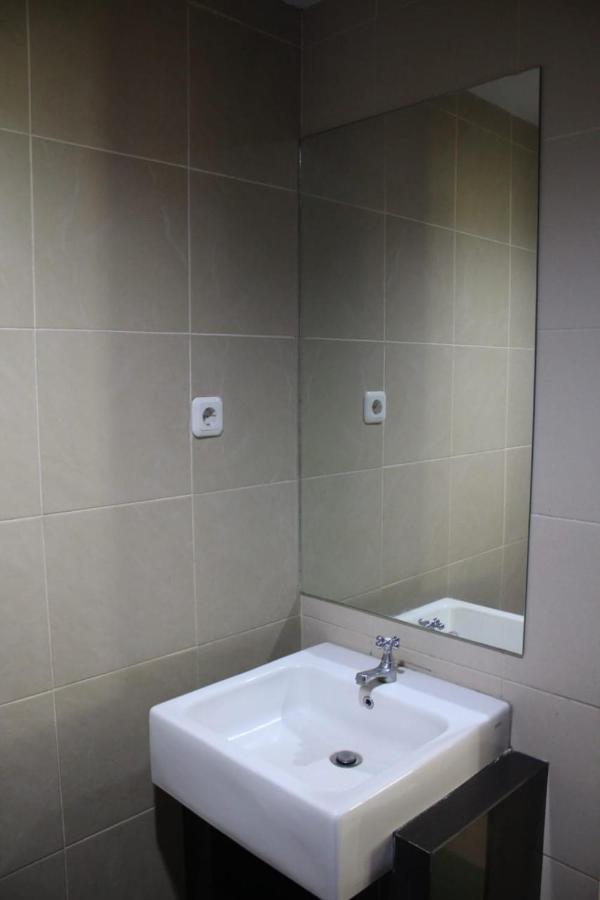 Hotel Grand Karawang Indah Buitenkant foto