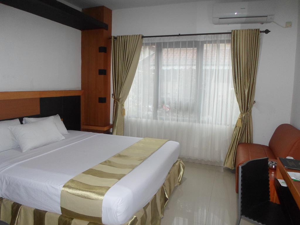 Hotel Grand Karawang Indah Kamer foto