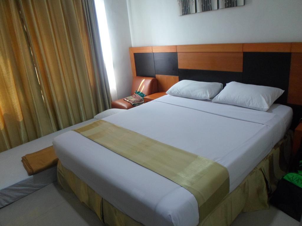 Hotel Grand Karawang Indah Kamer foto